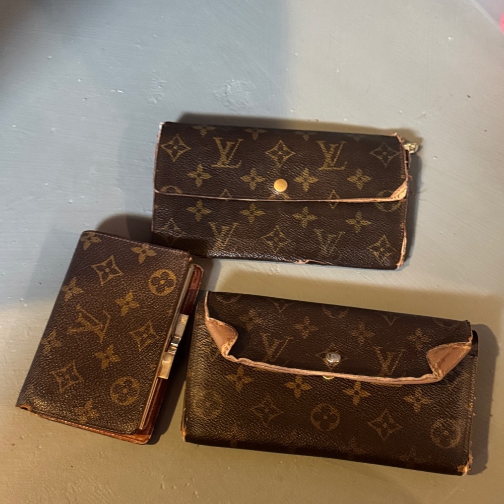 Authentic Louis Vuitton monogram wallet lot set 3 kisslock